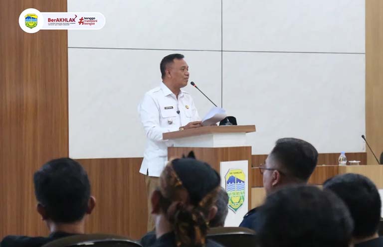 Wabup Asep Sopari Instruksikan Pembentukan Satgas Sampah di Seluruh Kecamatan