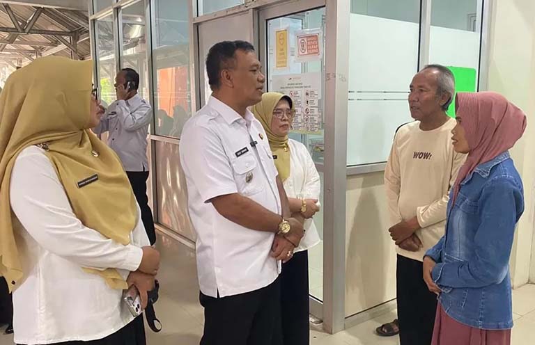 Wabup Tasikmalaya Garansi Biaya Perawatan Bocah Korban Ular Keling Hingga Sembuh